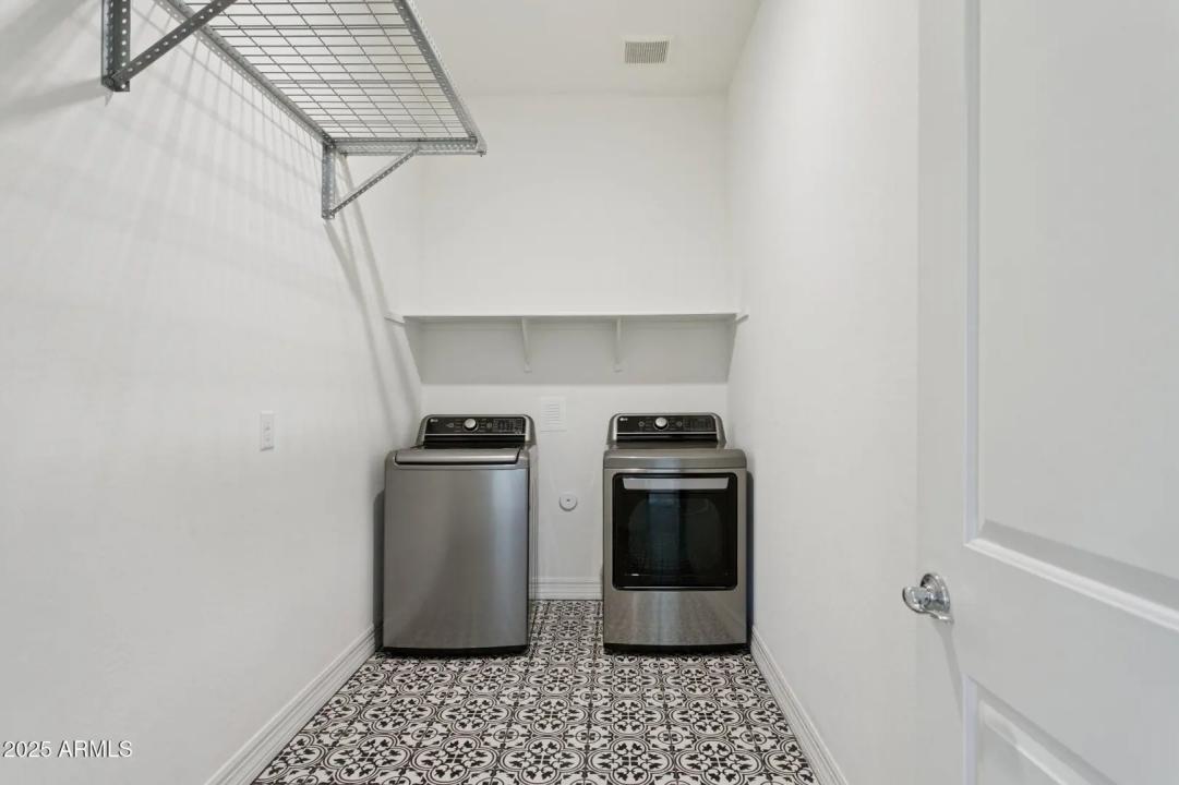 Real Estate Picture 26