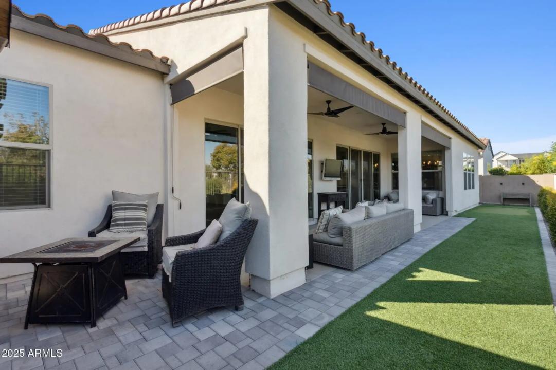 Real Estate Picture 30