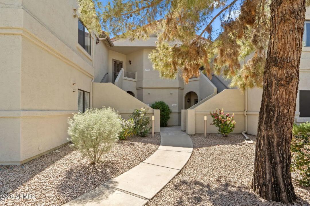 Real Estate Picture 2