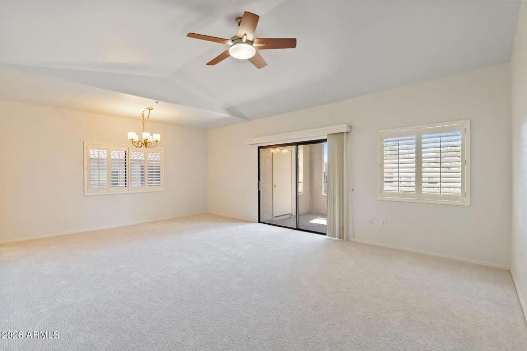 Real Estate Picture 7