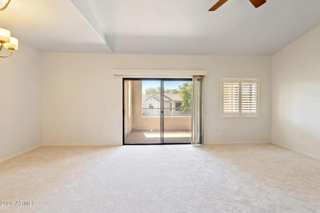 Real Estate Picture 9