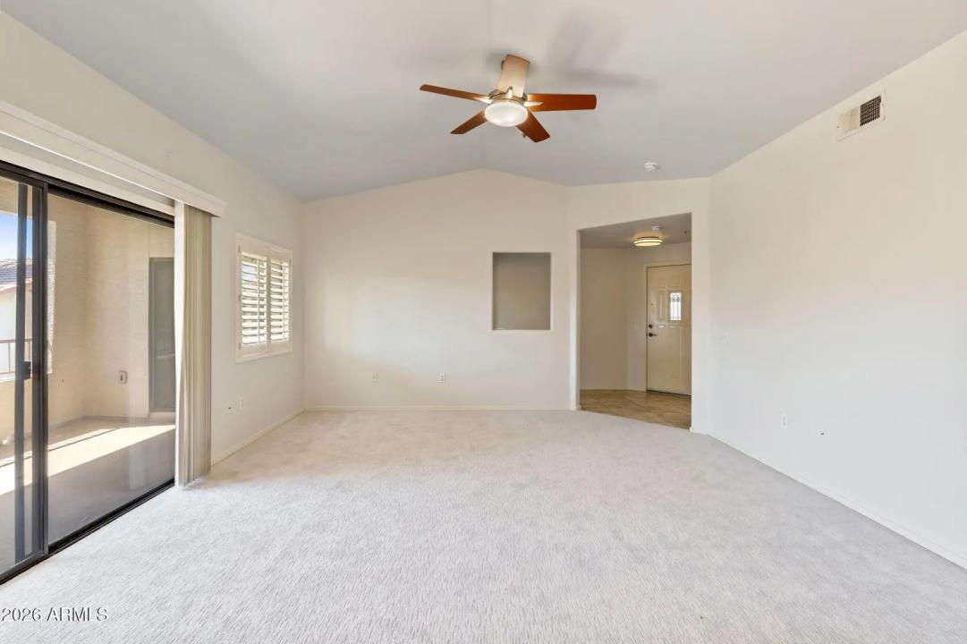 Real Estate Picture 10