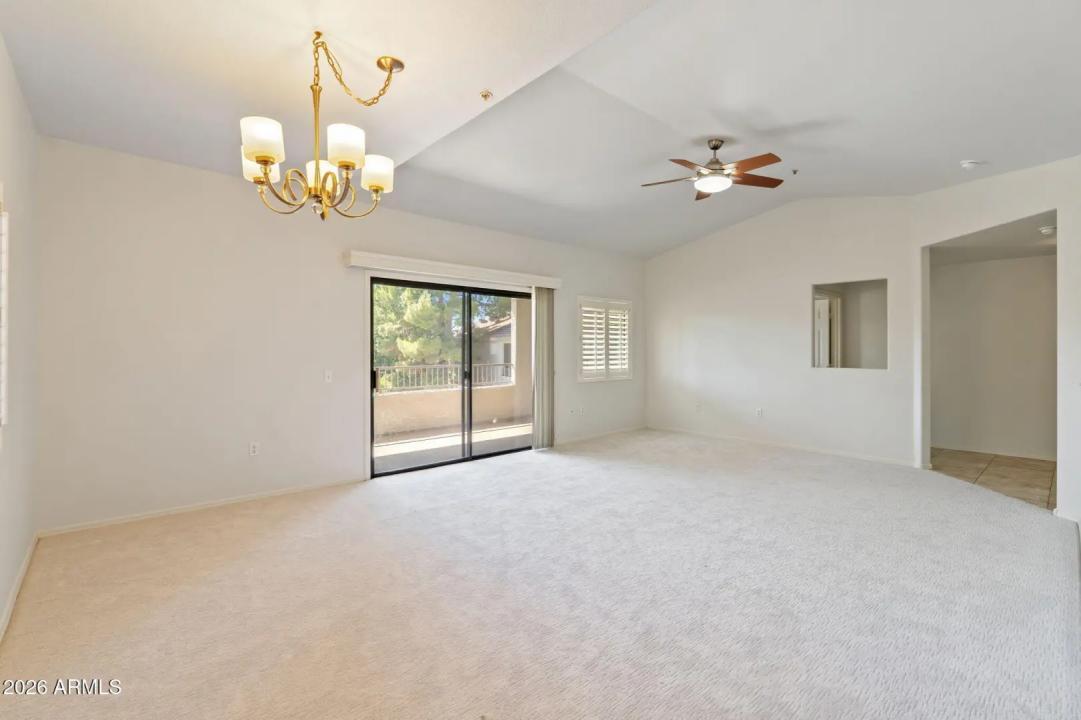 Real Estate Picture 12