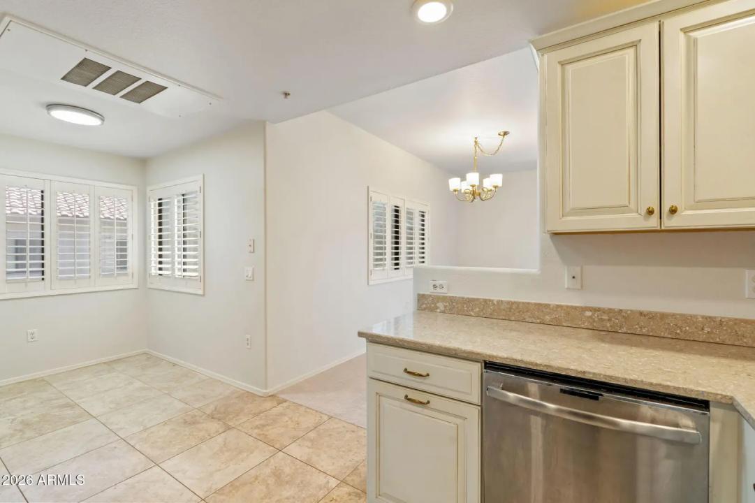 Real Estate Picture 19