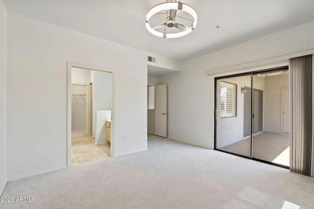 Real Estate Picture 23
