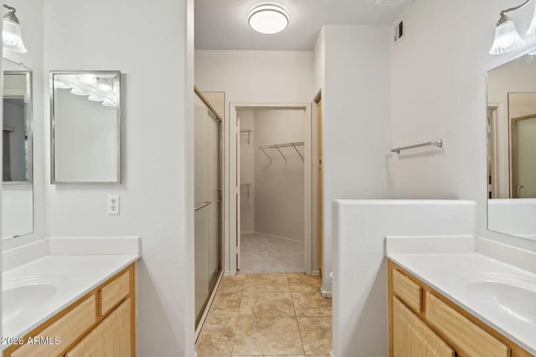 Real Estate Picture 25