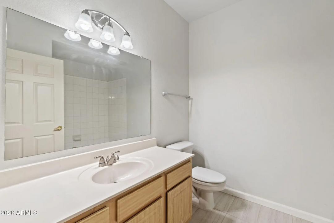 Real Estate Picture 33