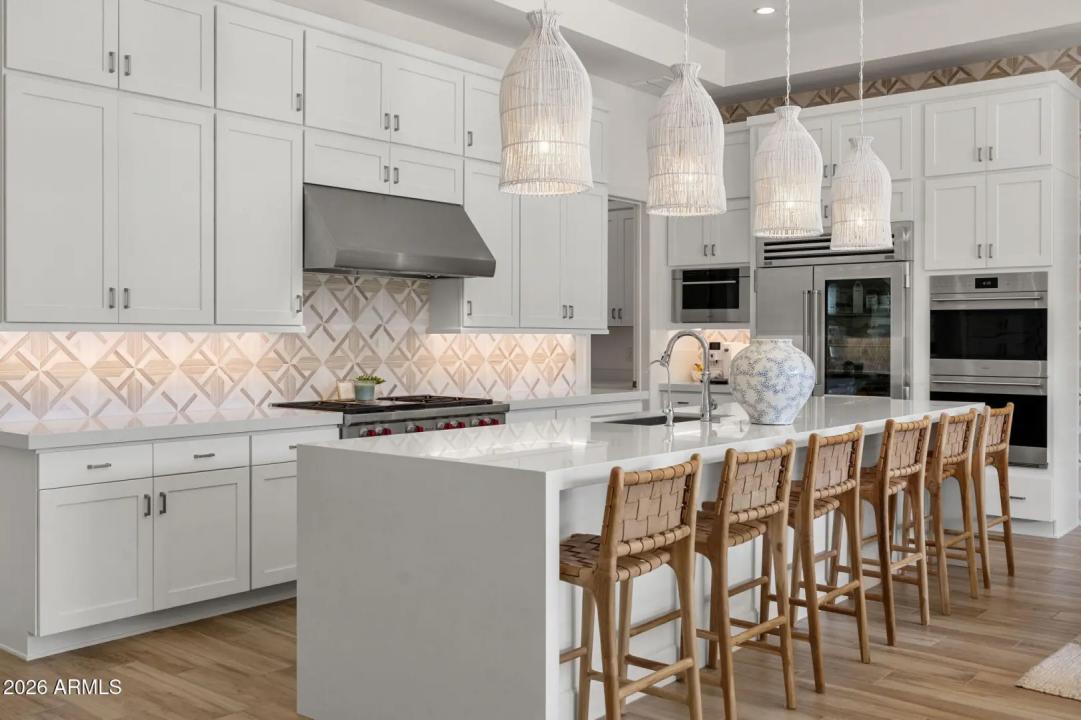 Real Estate Picture 13