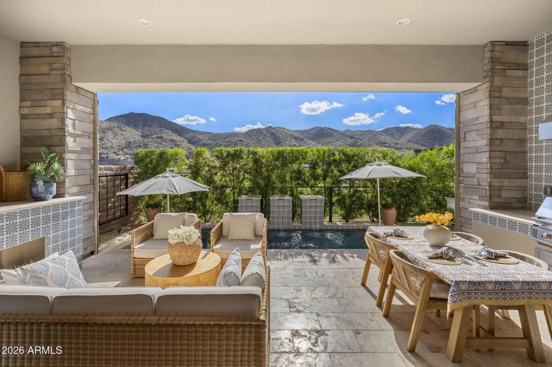 Real Estate Picture 6