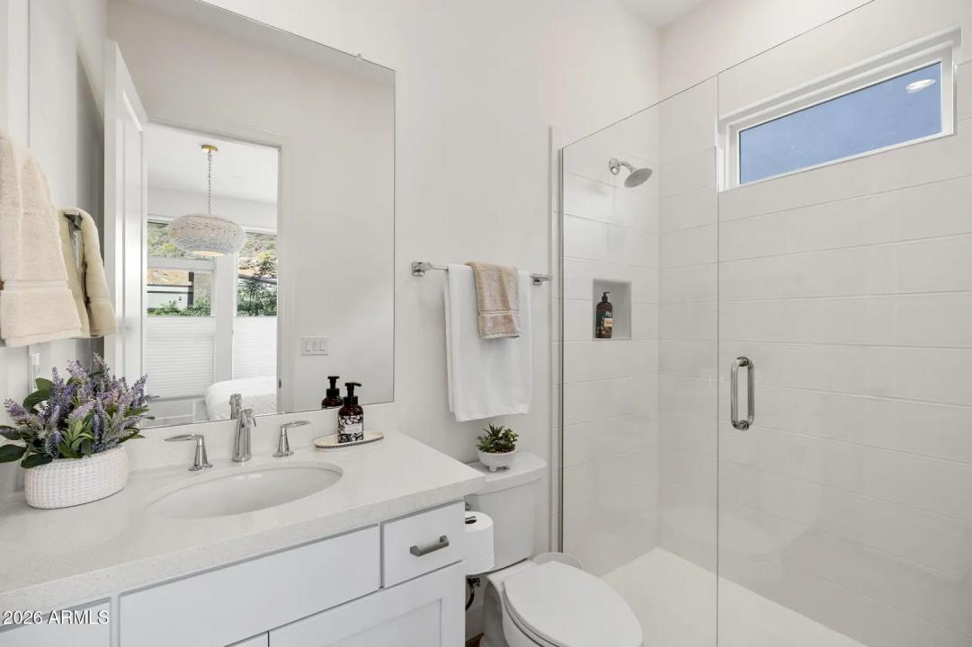 Real Estate Picture 19