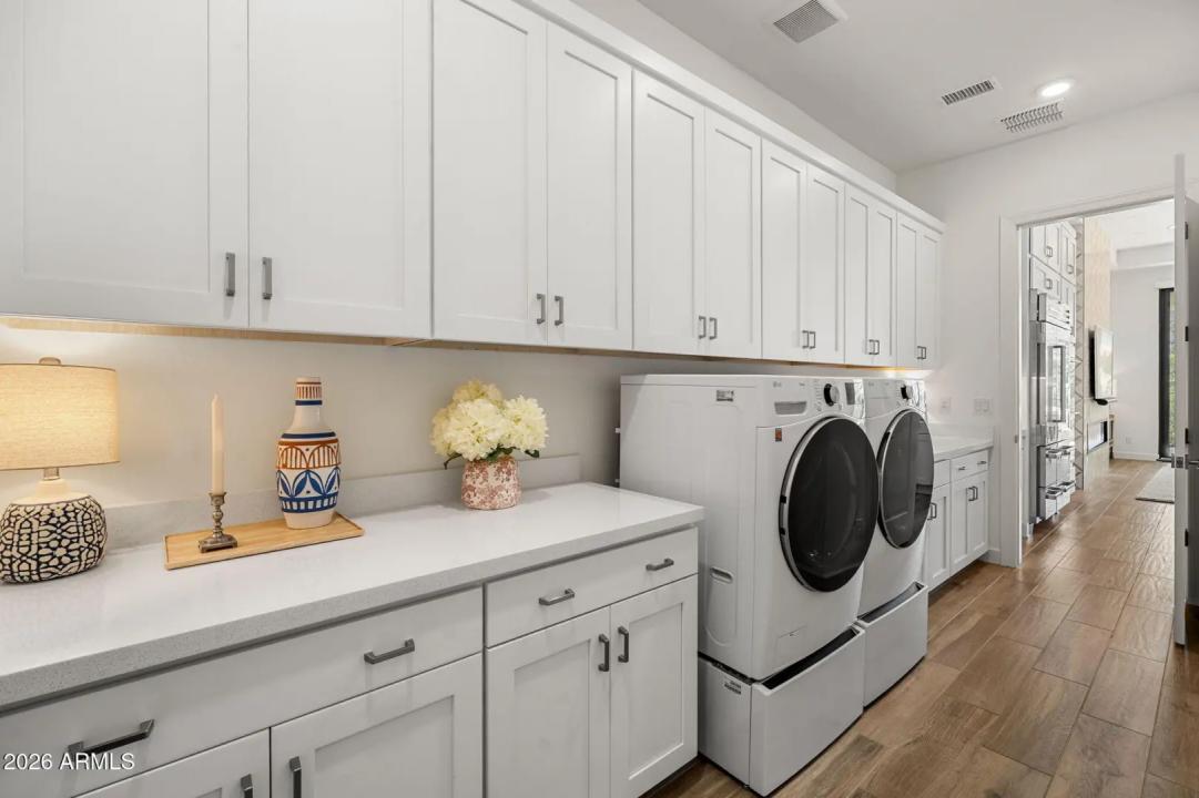 Real Estate Picture 21