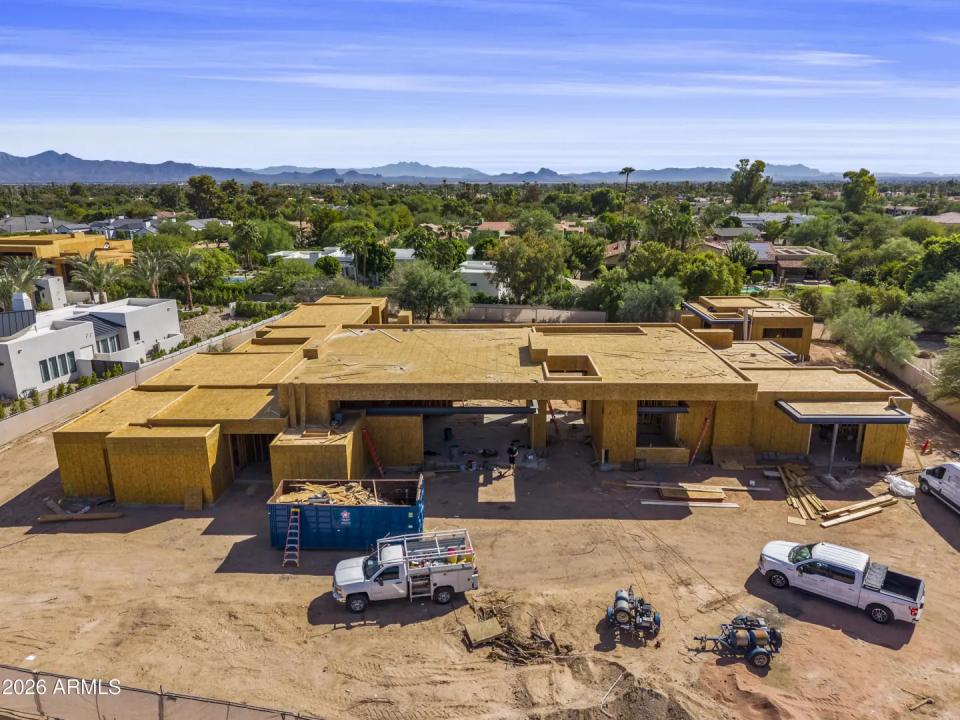 Real Estate Picture 30