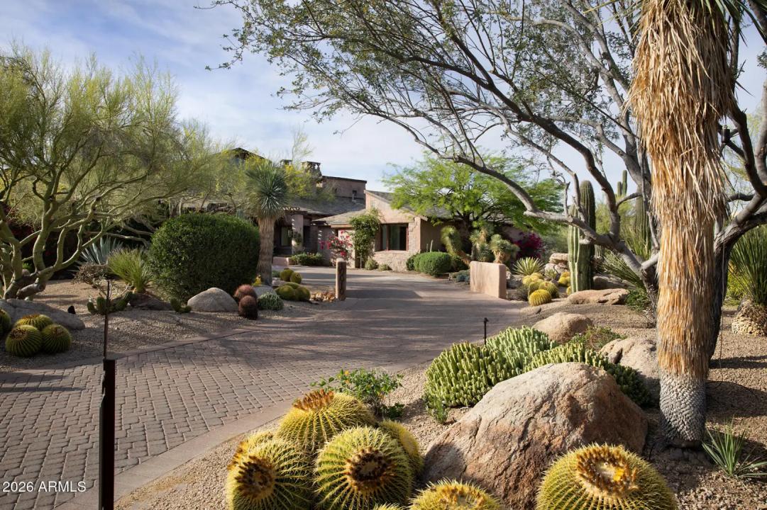 Real Estate Picture 36