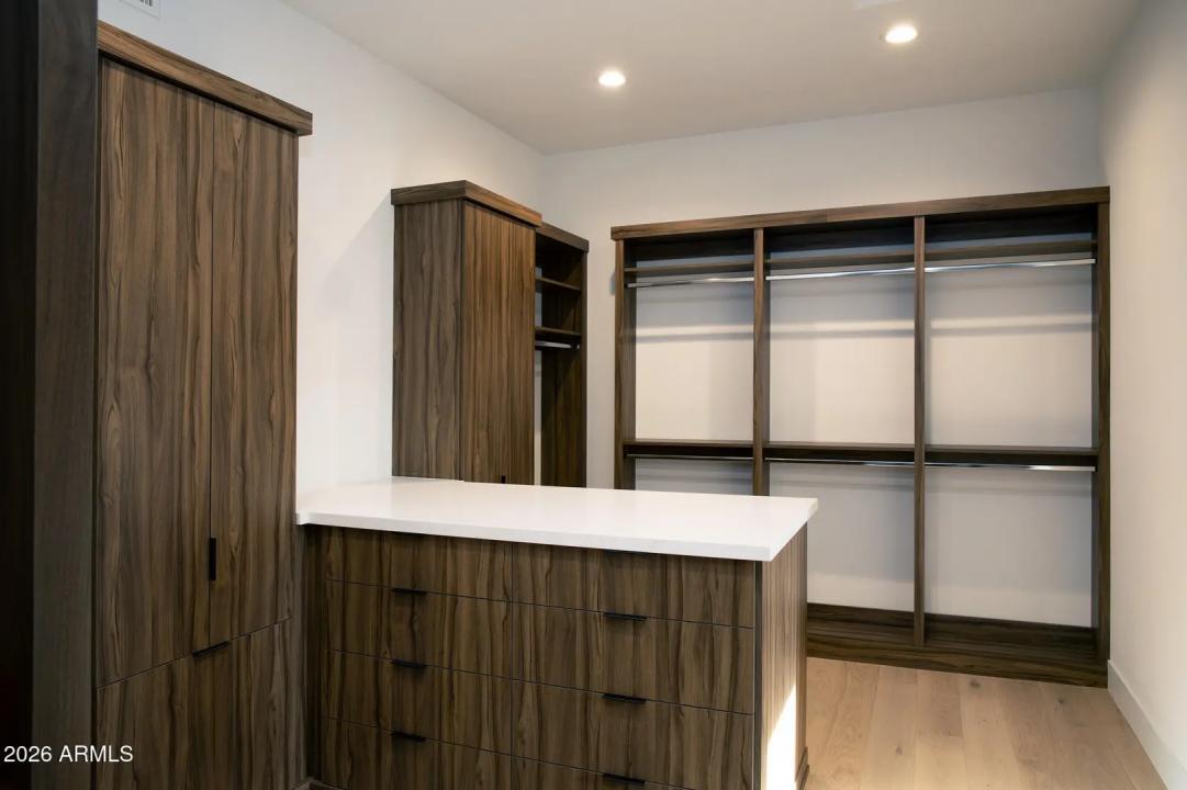 Real Estate Picture 15