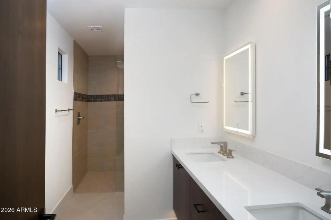 Real Estate Picture 31