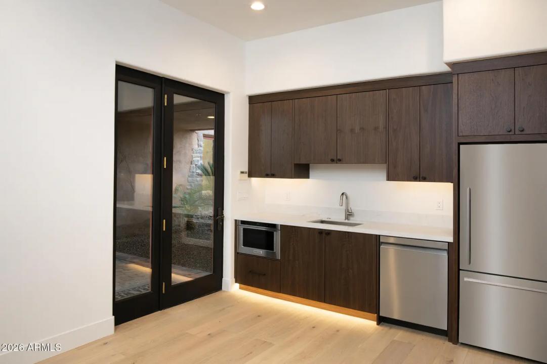 Real Estate Picture 25