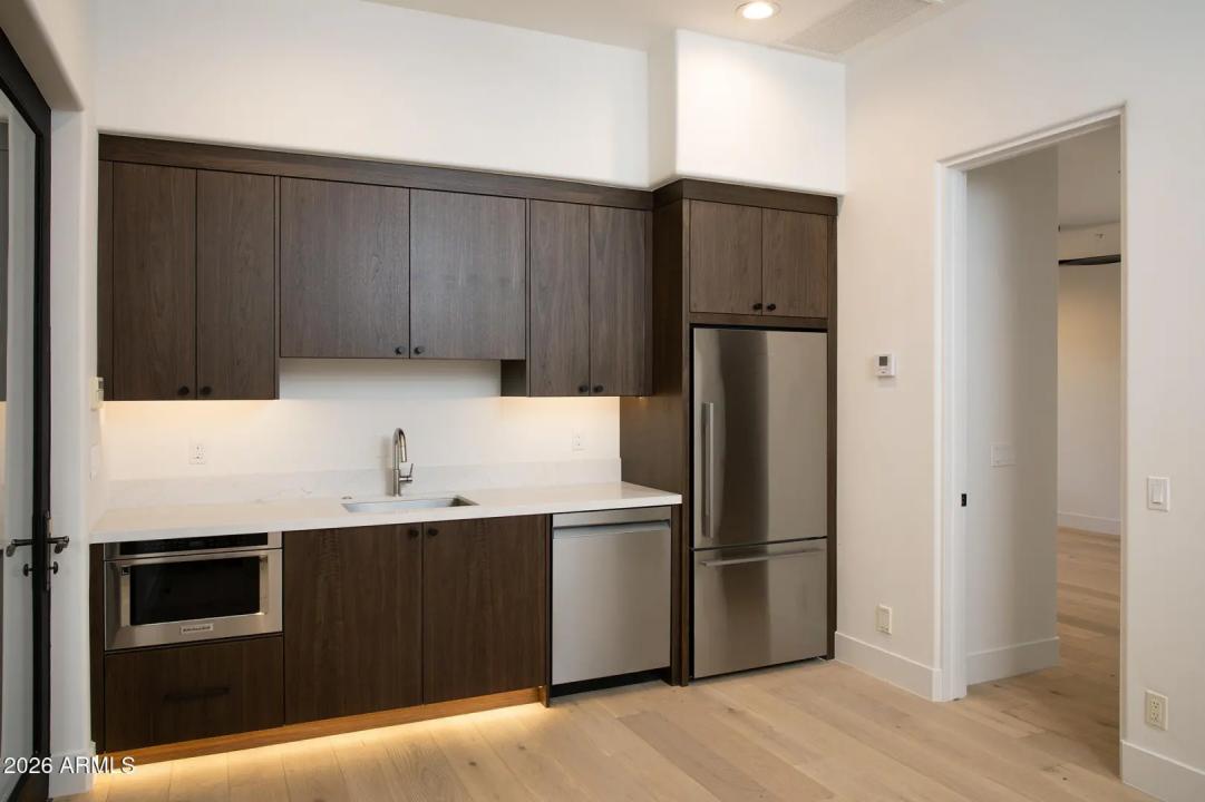 Real Estate Picture 26