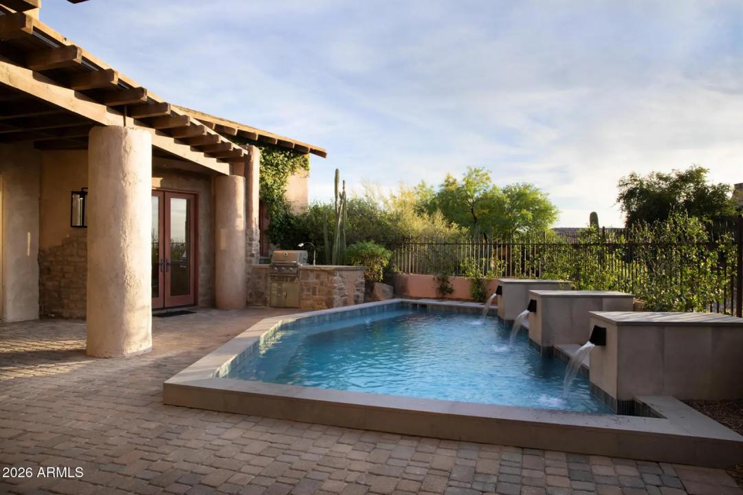 Real Estate Picture 33