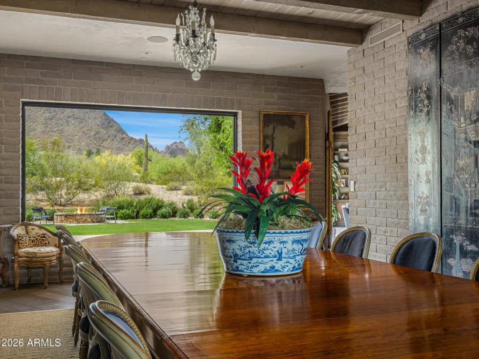 Real Estate Picture 9