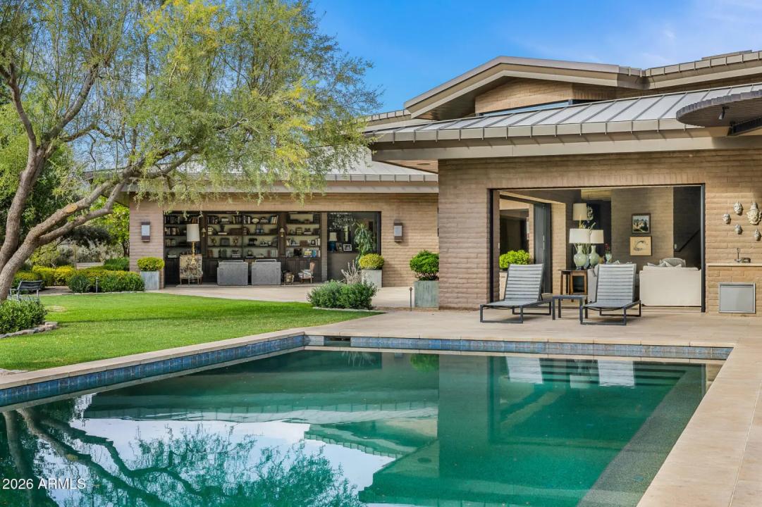 Real Estate Picture 1