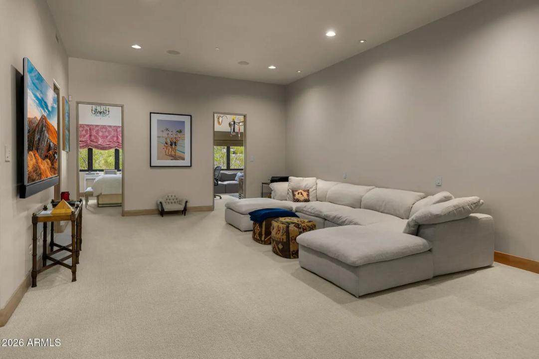 Real Estate Picture 19