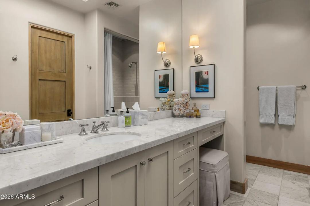 Real Estate Picture 18