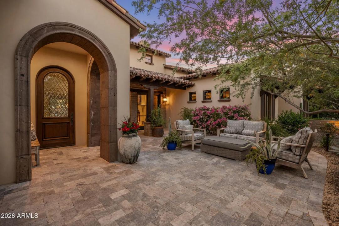 Real Estate Picture 2