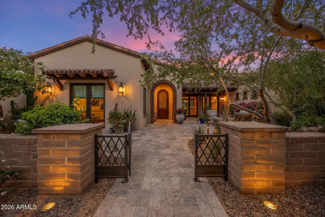 Real Estate Picture 6