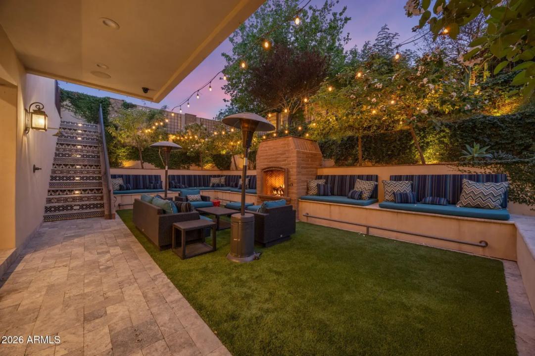 Real Estate Picture 13