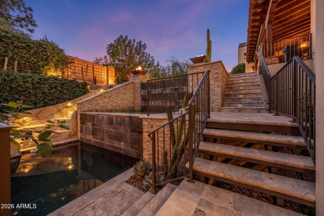 Real Estate Picture 18