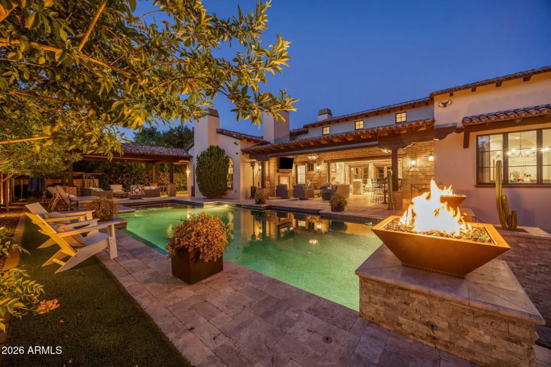 Real Estate Picture 24