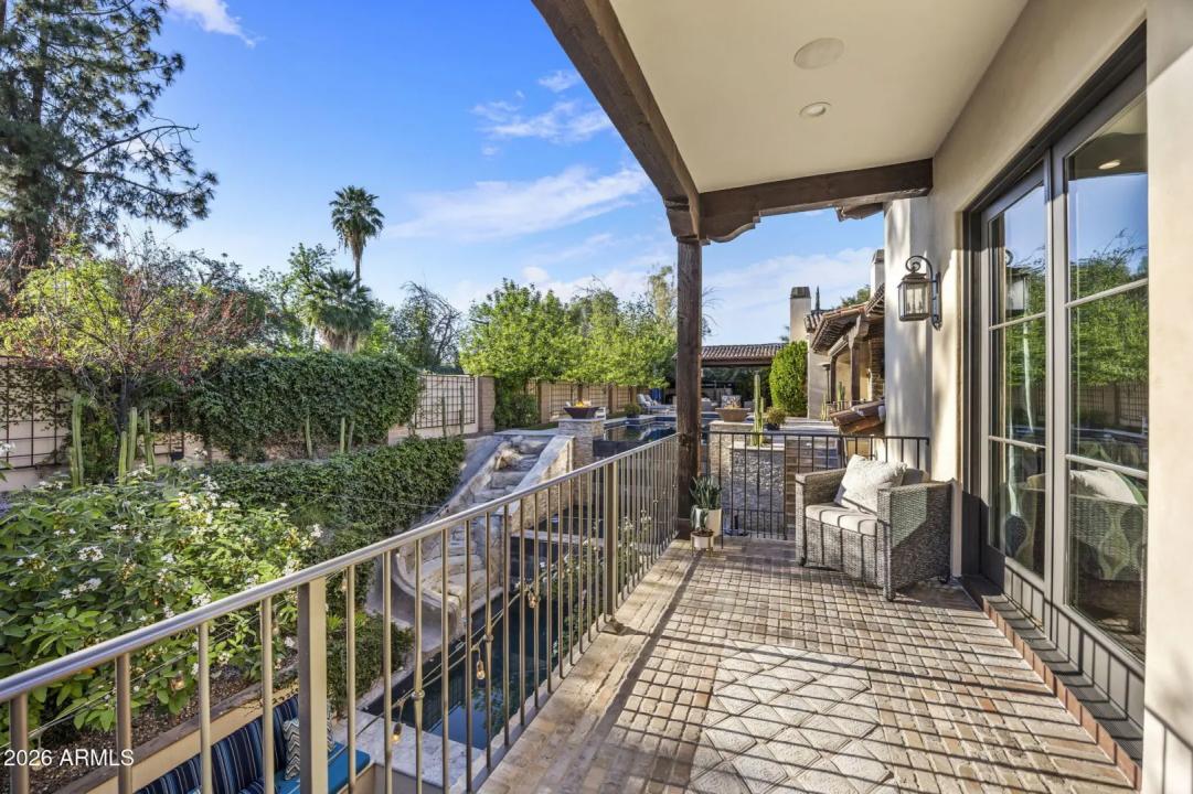 Real Estate Picture 26