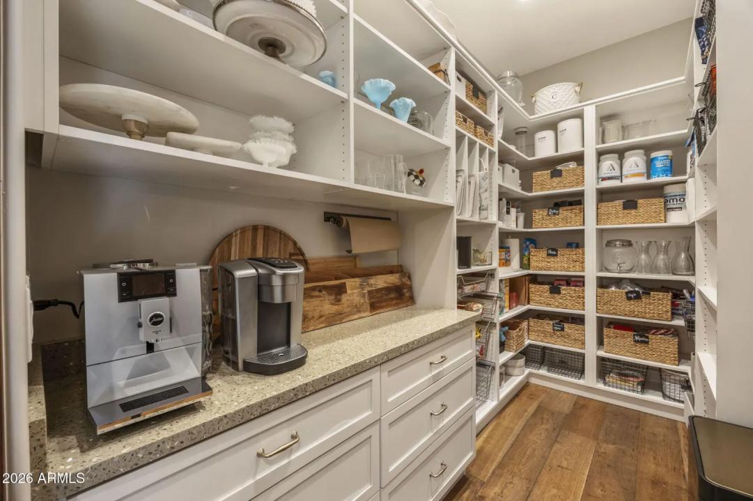 Real Estate Picture 31
