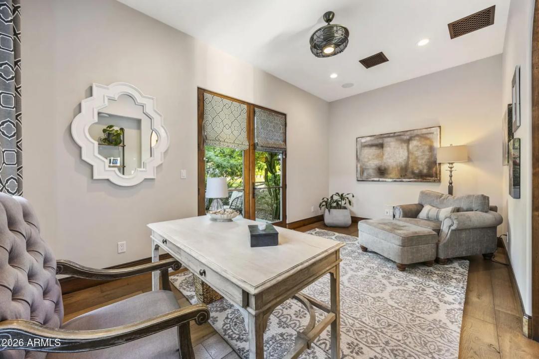 Real Estate Picture 33
