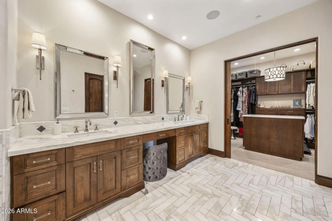 Real Estate Picture 41