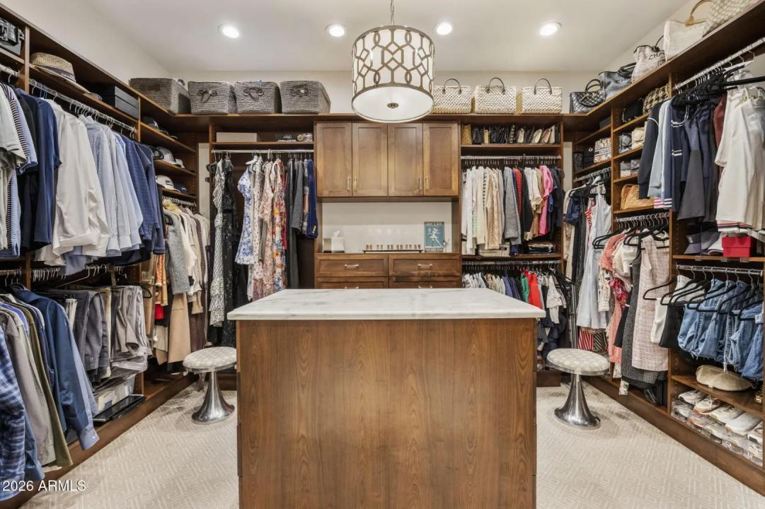 Real Estate Picture 42