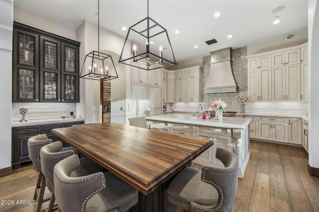 Real Estate Picture 49