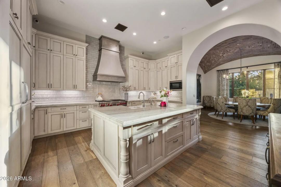 Real Estate Picture 52
