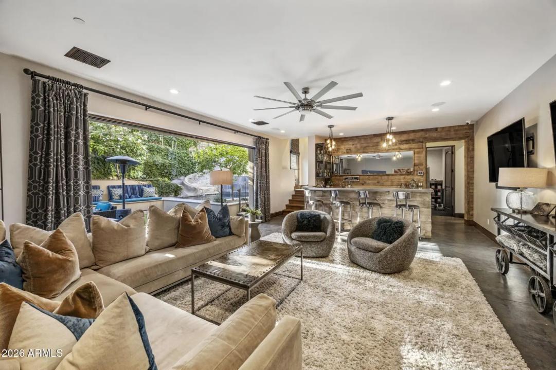 Real Estate Picture 70