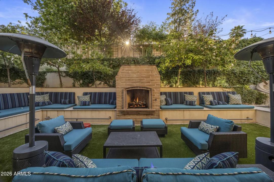Real Estate Picture 95