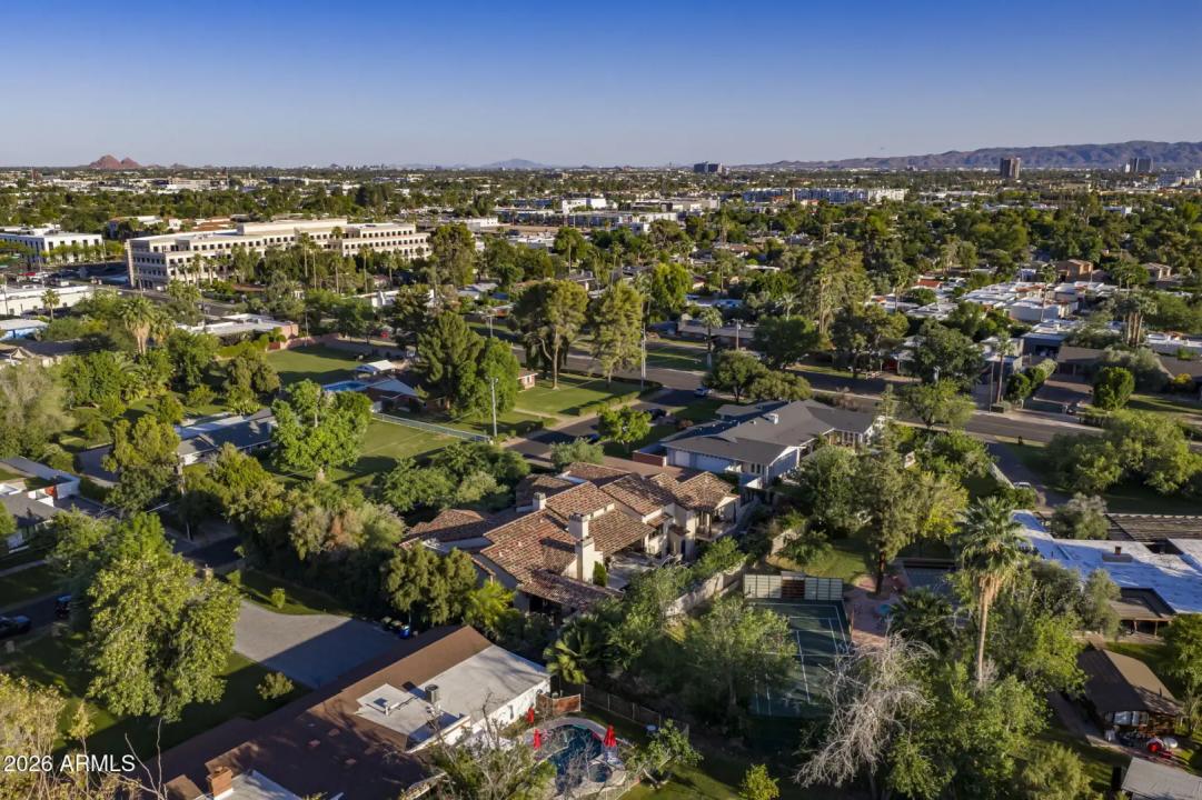 Real Estate Picture 102