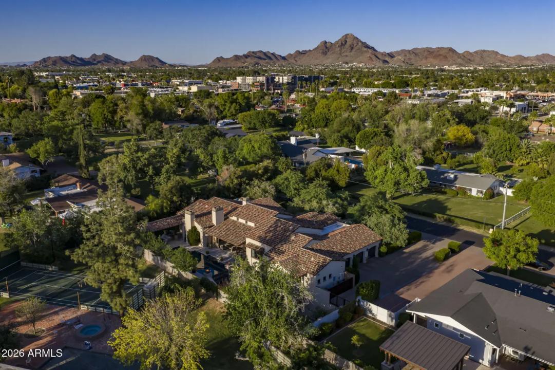 Real Estate Picture 105