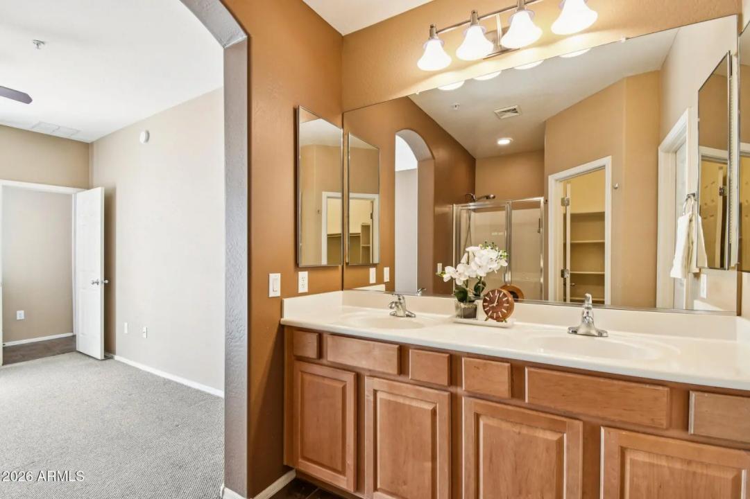 Real Estate Picture 20