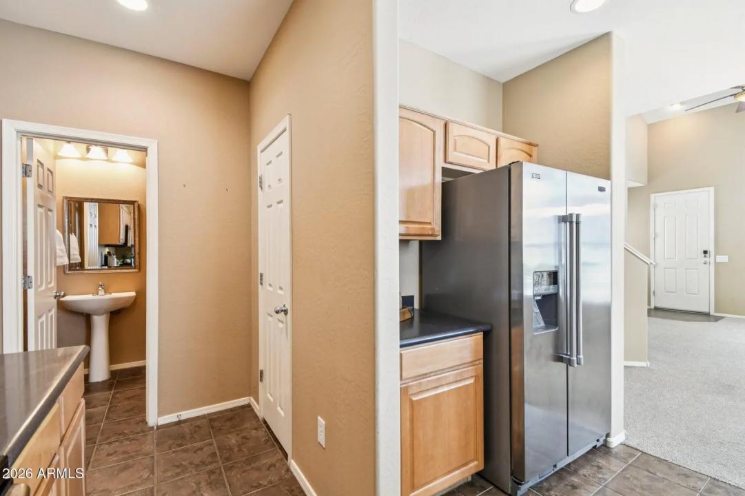 Real Estate Picture 11