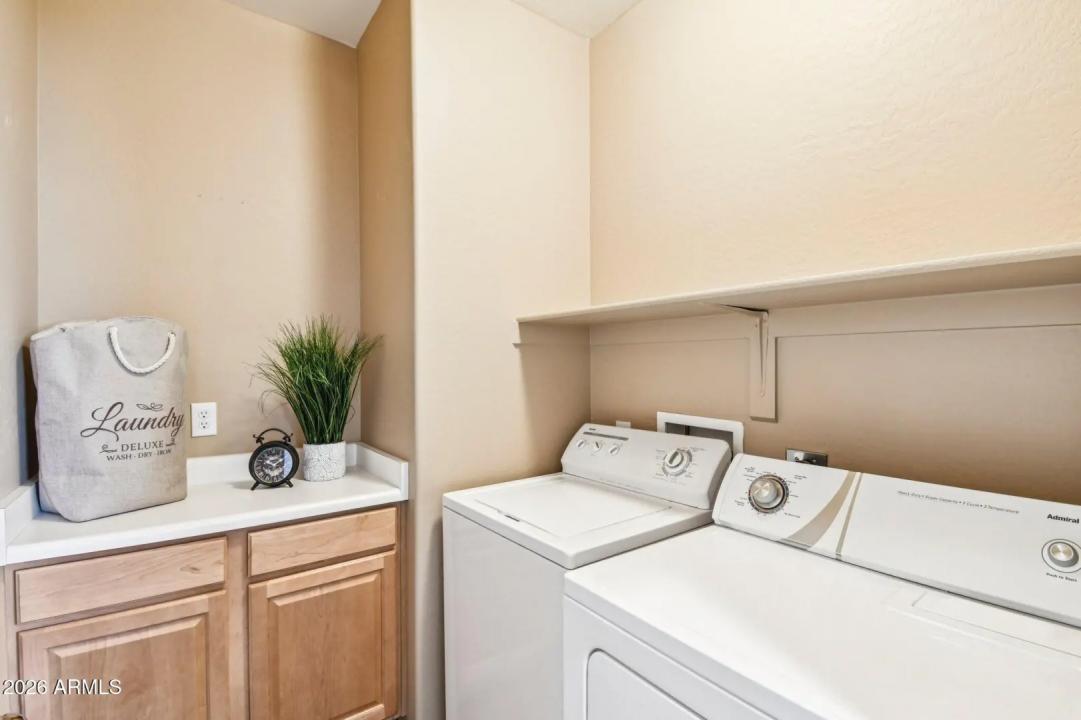 Real Estate Picture 32