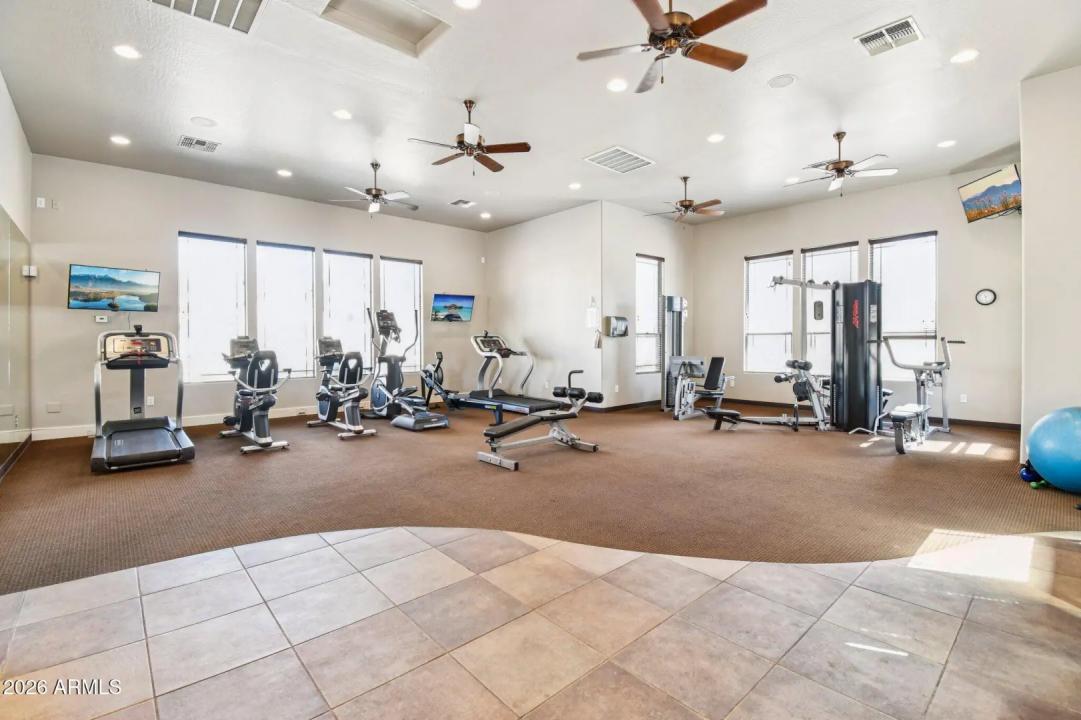 Real Estate Picture 37