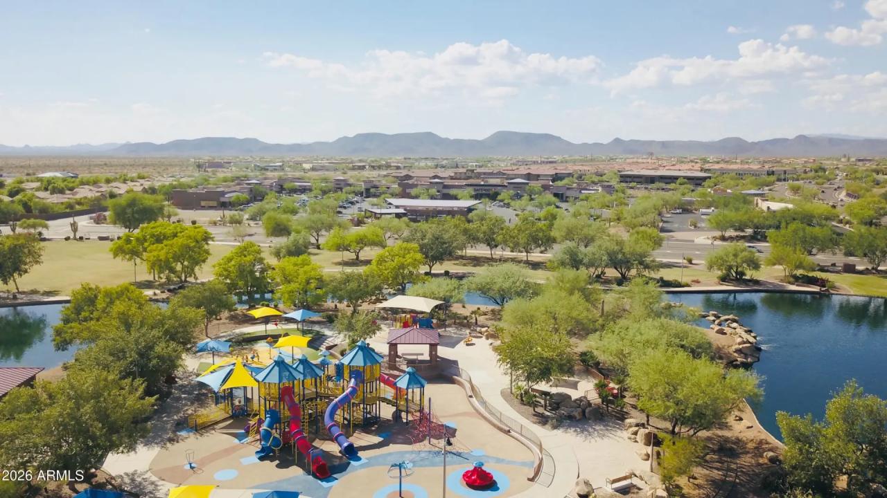 Real Estate Picture 42