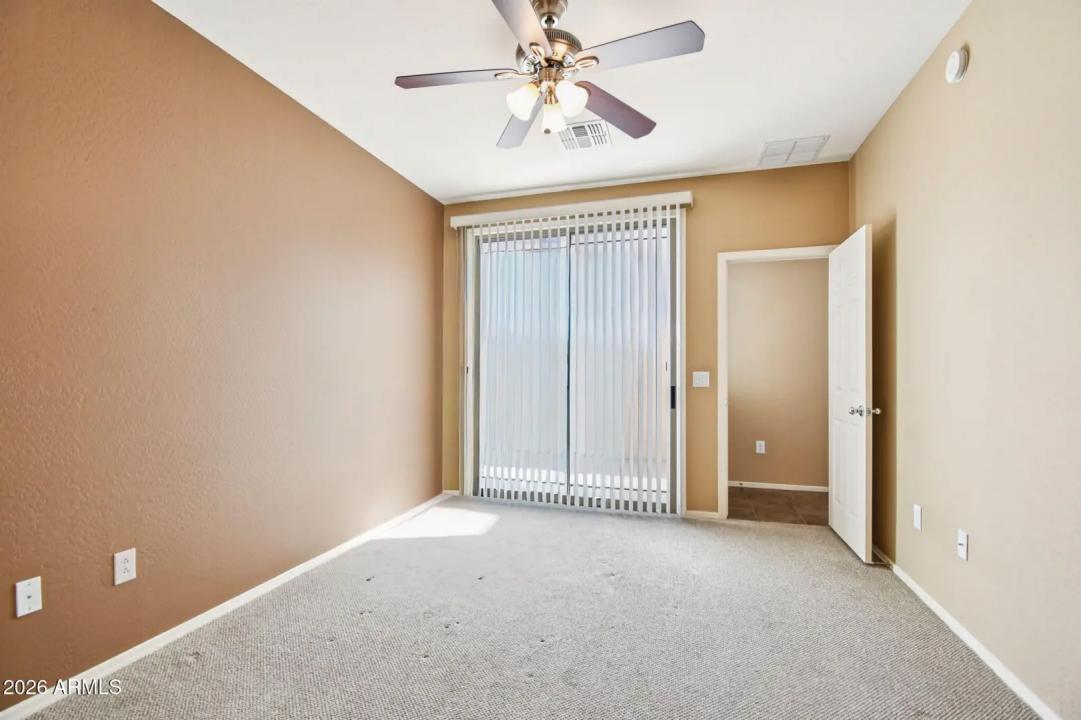 Real Estate Picture 17