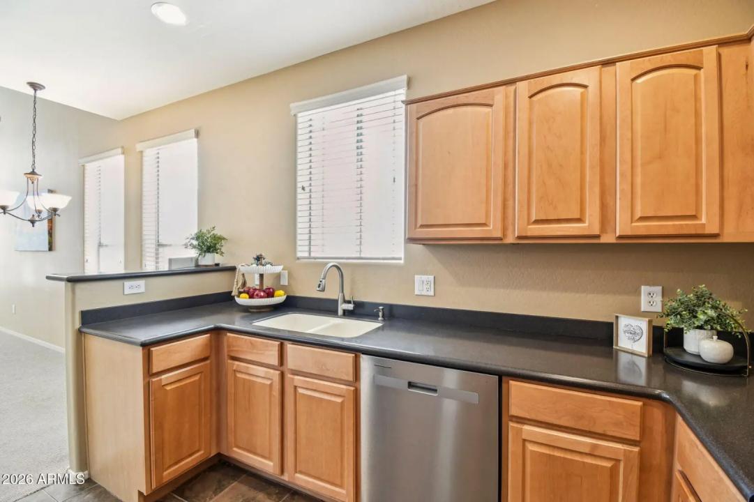 Real Estate Picture 10