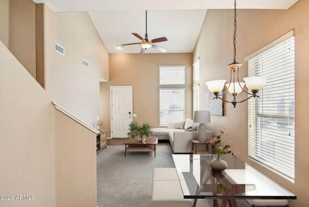 Real Estate Picture 3